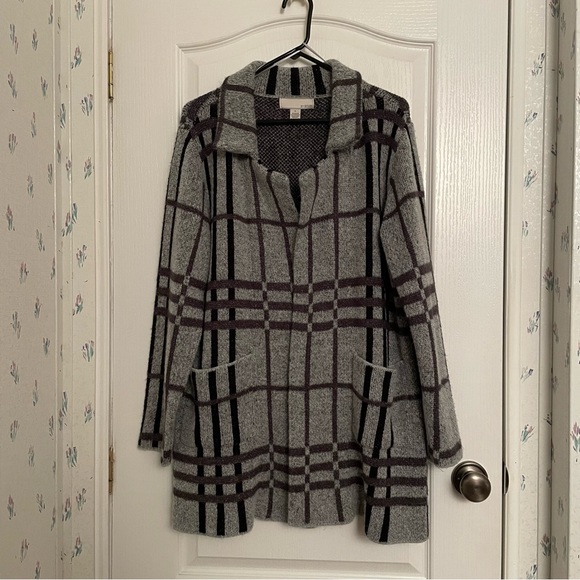 By Design Sweaters - By Design Plaid Gray open front cardigan with pockets size Large